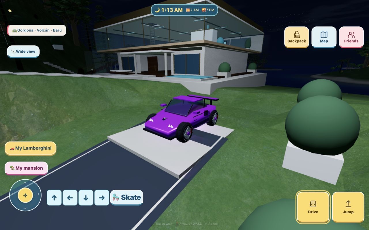 Una mansión y un Lamborghini morado durante una partida nocturna.